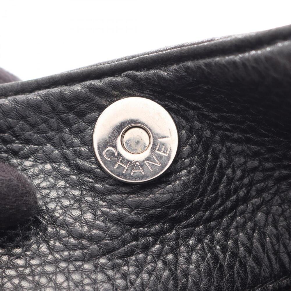CHANEL Bag - Picture 6 of 15
